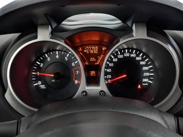 Nissan Juke I с пробегом 2012 года, цена 950 000 рублей, 177760 км, внедорожник, Автокод Объявления