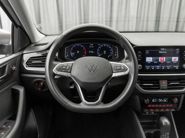 Volkswagen Polo VI с пробегом 2022 года, цена 2 030 000 рублей, 31861 км, лифтбек, Автокод Объявления