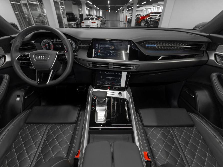 Audi Q6 Москва  - изображение 8