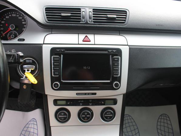 Volkswagen Passat B6 с пробегом 2008 года, цена 601 600 рублей, 208025 км, универсал, Автокод Объявления