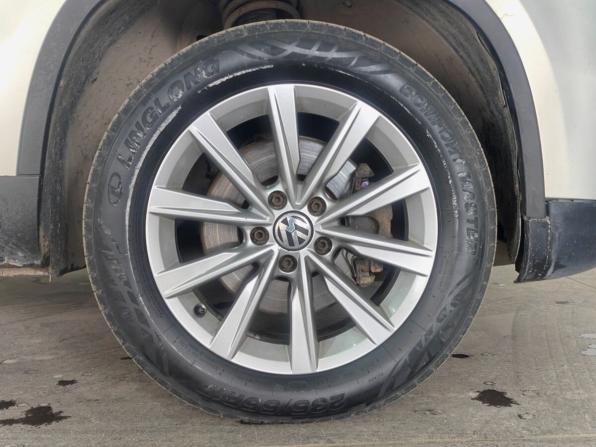 Volkswagen Tiguan I Рестайлинг с пробегом 2011 года, цена 1 070 000 рублей, 228210 км, внедорожник, Автокод Объявления