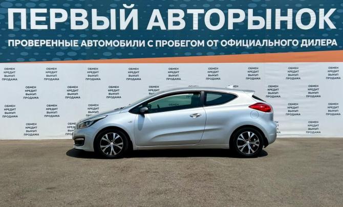 Kia Ceed II Рестайлинг с пробегом 2017 года, цена 1 175 000 рублей, 174000 км, хэтчбек, Автокод Объявления