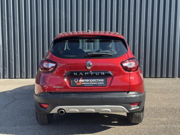 Renault Kaptur I Рестайлинг с пробегом 2020 года, цена 1 350 000 рублей, 143500 км, внедорожник, Автокод Объявления