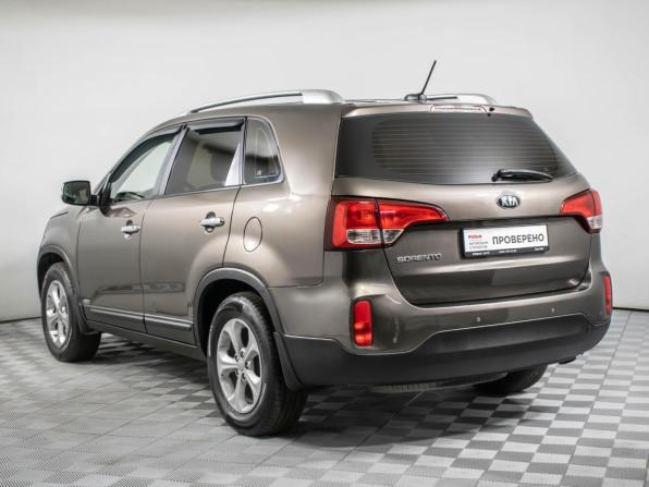Kia Sorento II Рестайлинг с пробегом 2017 года, цена 1 470 000 рублей, 383965 км, внедорожник, Автокод Объявления