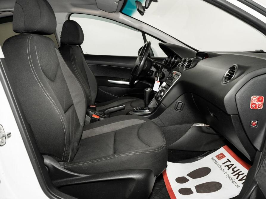 Peugeot 408 I Иркутск  - изображение 6
