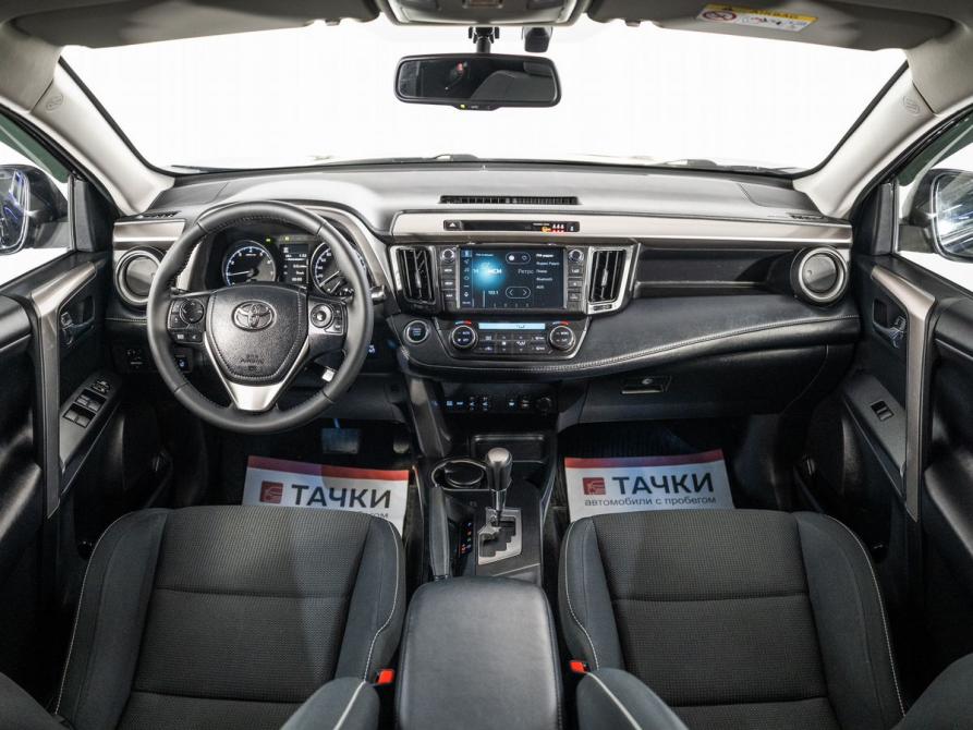 Toyota RAV4 IV (XA40) Рестайлинг Иркутск  - изображение 8