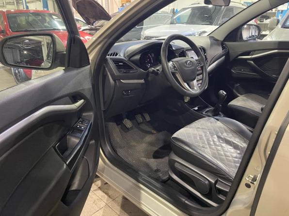 Lada (ВАЗ) Vesta I с пробегом 2018 года, цена 850 000 рублей, 71677 км, седан, Автокод Объявления