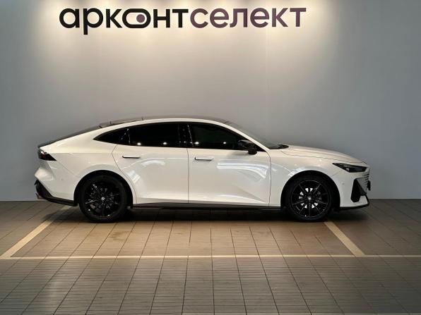 Changan UNI-V I с пробегом 2024 года, цена 2 390 000 рублей, 34010 км, лифтбек, Автокод Объявления