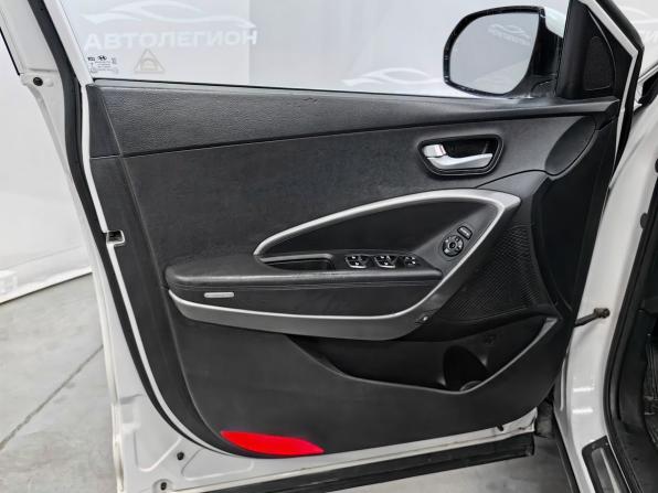 Hyundai Santa Fe III с пробегом 2014 года, цена 1 900 000 рублей, 188970 км, внедорожник, Автокод Объявления
