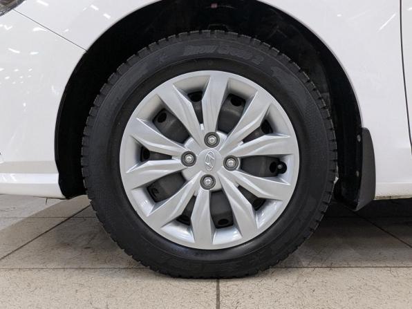 Hyundai Solaris II Рестайлинг с пробегом 2022 года, цена 1 560 000 рублей, 68658 км, седан, Автокод Объявления