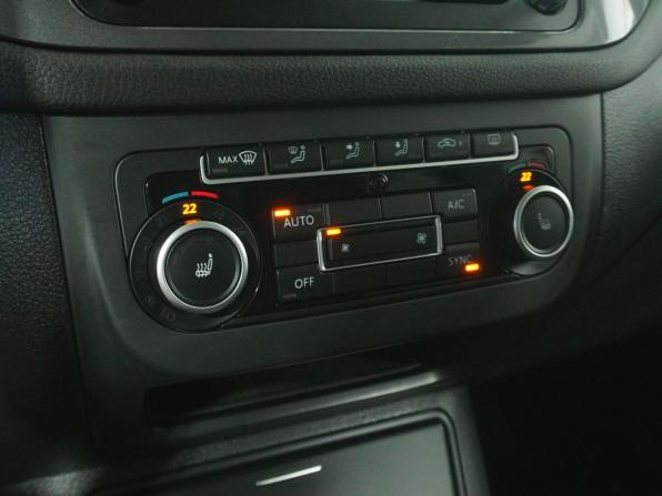 Volkswagen Tiguan I Рестайлинг с пробегом 2012 года, цена 964 000 рублей, 194238 км, внедорожник, Автокод Объявления