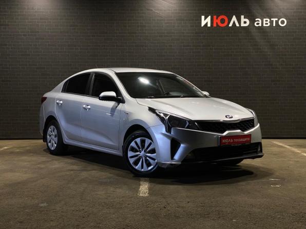 Kia Rio IV Рестайлинг с пробегом 2021 года, цена 1 549 000 рублей, 51318 км, седан, Автокод Объявления