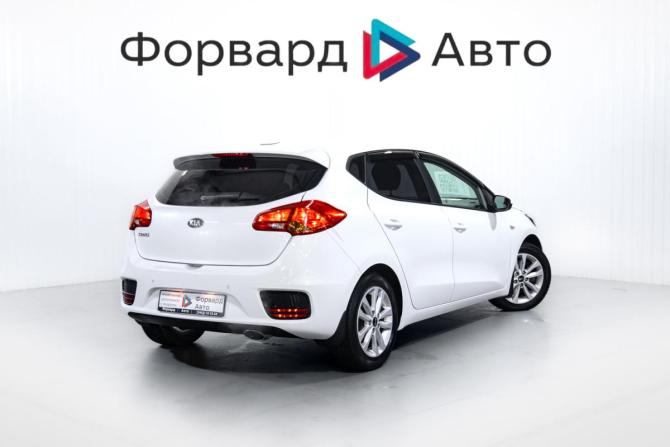 Kia Ceed II Рестайлинг с пробегом 2017 года, цена 1 450 000 рублей, 128000 км, хэтчбек, Автокод Объявления