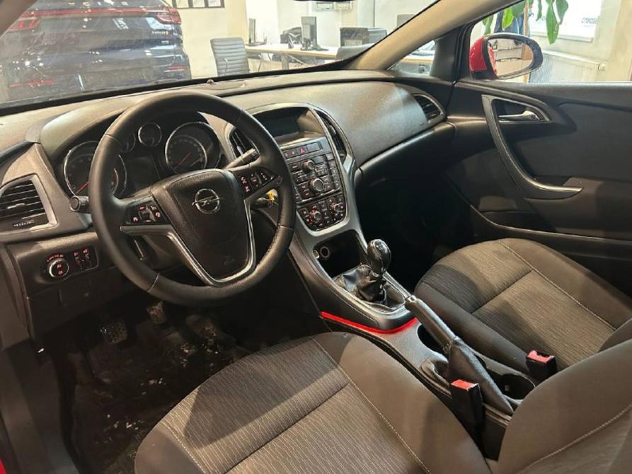 Opel Astra J Рестайлинг Челябинск  - изображение 7