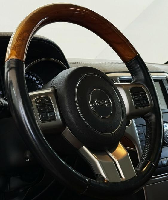 Jeep Grand Cherokee IV (WK2) Москва  - изображение 14