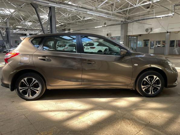 Nissan Tiida II с пробегом 2015 года, цена 980 000 рублей, 182587 км, хэтчбек, Автокод Объявления