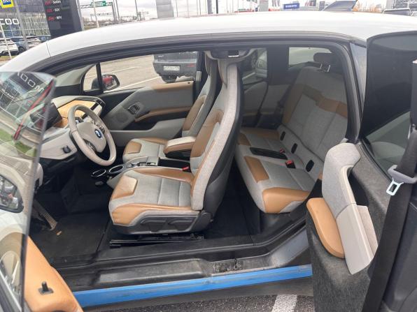 BMW i3 I (I01) с пробегом 2016 года, цена 1 595 000 рублей, 240000 км, хэтчбек, Автокод Объявления