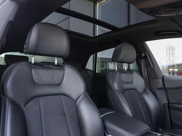 Audi Q8 I (4M) с пробегом 2018 года, цена 5 249 000 рублей, 122756 км, внедорожник, Автокод Объявления