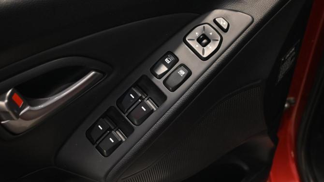 Hyundai ix35 I с пробегом 2010 года, цена 995 000 рублей, 262358 км, внедорожник, Автокод Объявления