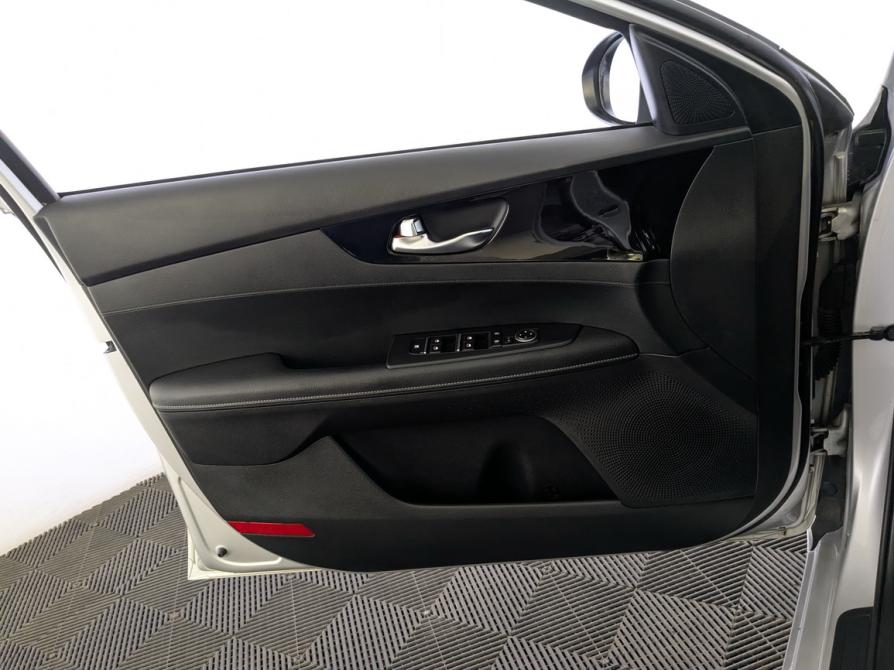 Kia Cerato IV Рестайлинг Москва  - изображение 18