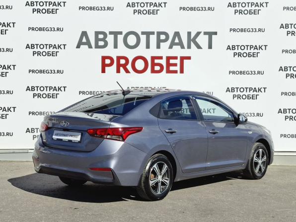 Hyundai Solaris II с пробегом 2017 года, цена 1 047 000 рублей, 238257 км, седан, Автокод Объявления
