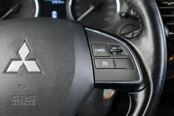 Mitsubishi Outlander III Рестайлинг 3 с пробегом 2018 года, цена 1 799 000 рублей, 224000 км, внедорожник, Автокод Объявления