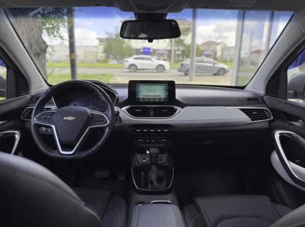 Chevrolet Captiva II с пробегом 2022 года, цена 1 869 000 рублей, 27400 км, внедорожник, Автокод Объявления