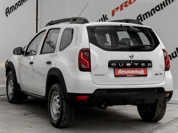 Renault Duster I Рестайлинг с пробегом 2017 года, цена 955 000 рублей, 110035 км, внедорожник, Автокод Объявления