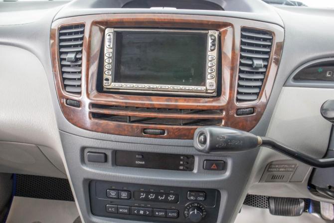 Toyota Nadia с пробегом 2001 года, цена 669 000 рублей, 295300 км, компактвэн, Автокод Объявления