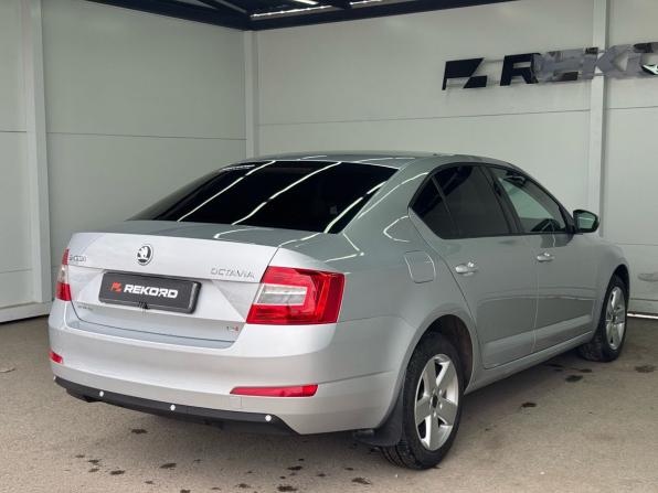 Skoda Octavia III (A7) с пробегом 2013 года, цена 1 299 000 рублей, 162500 км, лифтбек, Автокод Объявления