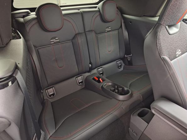 Mini Cabrio IV с пробегом 2025 года, цена 6 720 000 рублей, 3510 км, кабриолет, Автокод Объявления