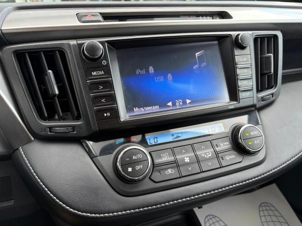 Toyota RAV4 IV (XA40) Рестайлинг с пробегом 2017 года, цена 2 030 000 рублей, 166418 км, внедорожник, Автокод Объявления