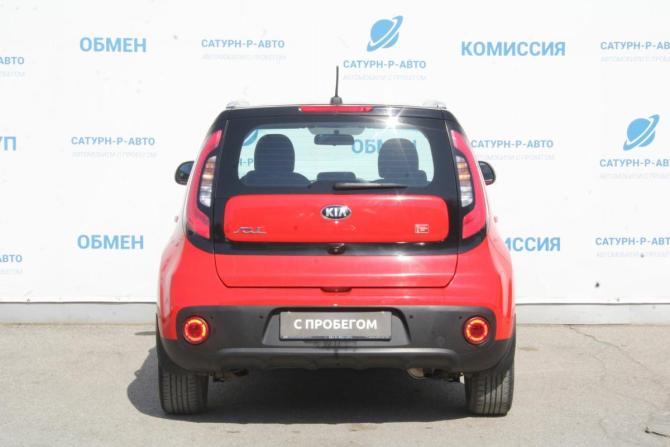 Kia Soul II Рестайлинг с пробегом 2018 года, цена 1 530 000 рублей, 80000 км, хэтчбек, Автокод Объявления