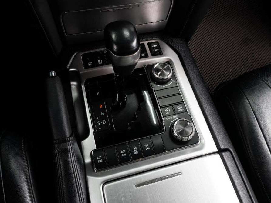 Toyota Land Cruiser 200 Series Рестайлинг 2 Тюмень  - изображение 21