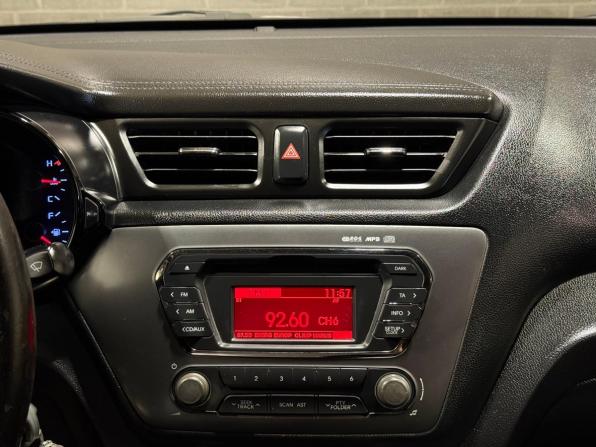 Kia Rio III с пробегом 2011 года, цена 650 000 рублей, 247995 км, седан, Автокод Объявления