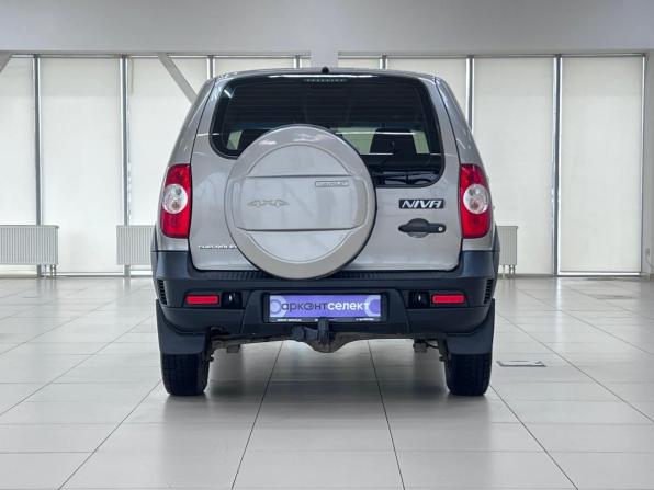 Chevrolet Niva I Рестайлинг с пробегом 2016 года, цена 790 000 рублей, 85664 км, внедорожник, Автокод Объявления