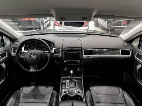 Volkswagen Touareg II Рестайлинг с пробегом 2016 года, цена 2 750 000 рублей, 246741 км, внедорожник, Автокод Объявления