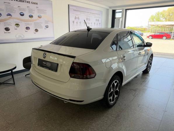 Volkswagen Polo V Рестайлинг с пробегом 2018 года, цена 996 500 рублей, 166489 км, седан, Автокод Объявления