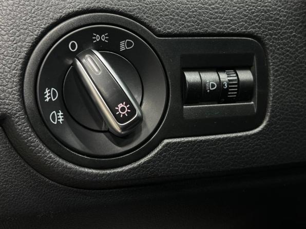Volkswagen Polo V с пробегом 2014 года, цена 1 030 000 рублей, 107281 км, седан, Автокод Объявления