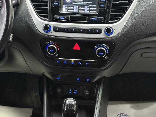 Hyundai Solaris II с пробегом 2018 года, цена 1 399 000 рублей, 138497 км, седан, Автокод Объявления