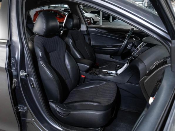 Hyundai Sonata VI (YF) с пробегом 2010 года, цена 799 000 рублей, 265511 км, седан, Автокод Объявления