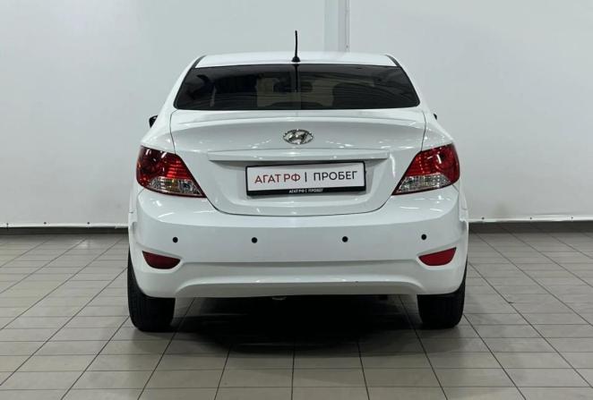 Hyundai Solaris I с пробегом 2013 года, цена 680 000 рублей, 152942 км, седан, Автокод Объявления