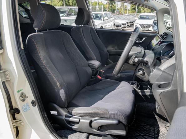 Honda Fit II с пробегом 2012 года, цена 1 360 000 рублей, 96330 км, хэтчбек, Автокод Объявления
