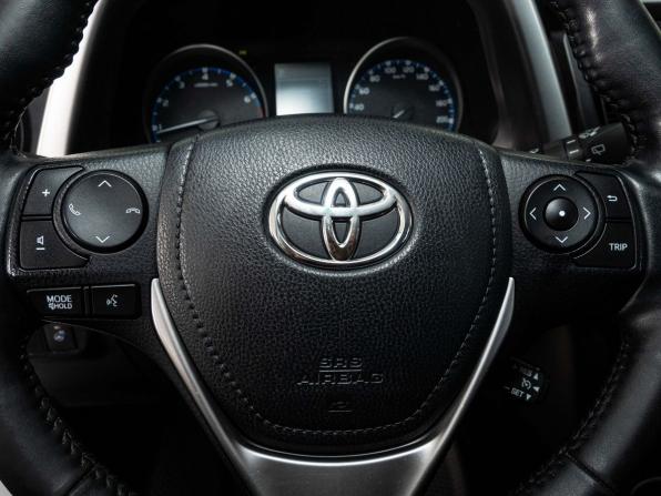 Toyota RAV4 IV (XA40) Рестайлинг с пробегом 2019 года, цена 2 715 000 рублей, 150500 км, внедорожник, Автокод Объявления