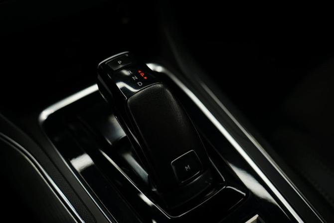 Peugeot 308 II Рестайлинг с пробегом 2019 года, цена 1 590 000 рублей, 178705 км, универсал, Автокод Объявления