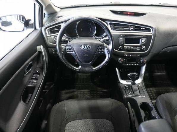 Kia Ceed II Рестайлинг с пробегом 2016 года, цена 1 239 900 рублей, 107747 км, универсал, Автокод Объявления