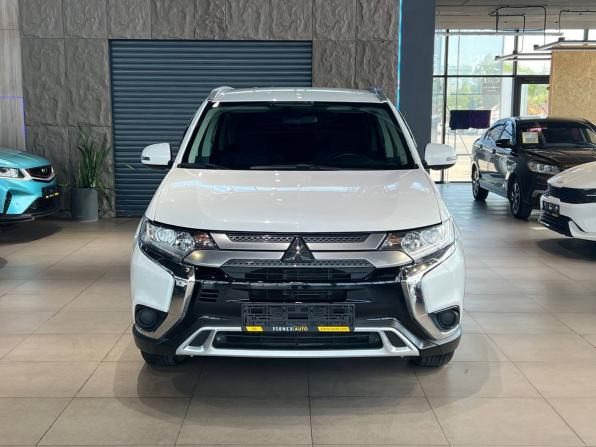 Mitsubishi Outlander III Рестайлинг 2 с пробегом 2018 года, цена 1 660 000 рублей, 125700 км, внедорожник, Автокод Объявления