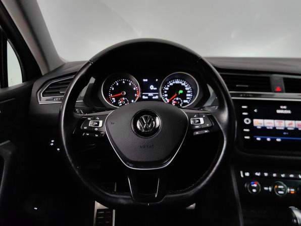 Volkswagen Tiguan II с пробегом 2019 года, цена 2 388 000 рублей, 82000 км, внедорожник, Автокод Объявления