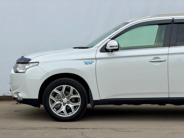 Mitsubishi Outlander III с пробегом 2013 года, цена 1 590 000 рублей, 174318 км, внедорожник, Автокод Объявления