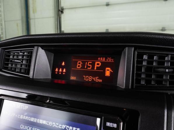 Toyota Roomy I Рестайлинг с пробегом 2021 года, цена 1 369 000 рублей, 70846 км, микровэн, Автокод Объявления